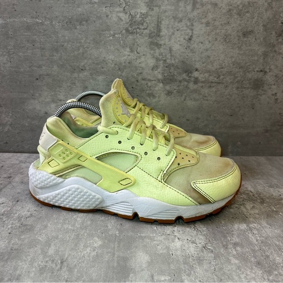Nike Air Zoom Huarache Running Shoes 634835-702 Womens sz 7.5 - yellow - Picture 1 of 7